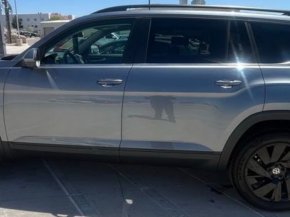 Certified 2025 Volkswagen Atlas SE