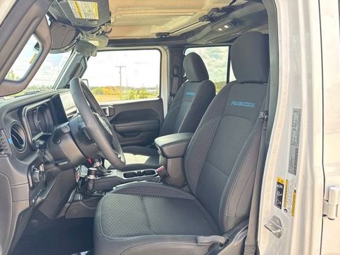 Used 2025 Jeep Wrangler Unlimited Rubicon 4xe w/ Safety Group image 21