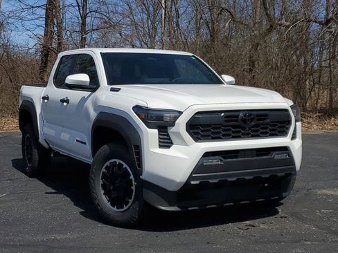 New 2026 Toyota Tacoma TRD Off-Road AWD/4WD image 36