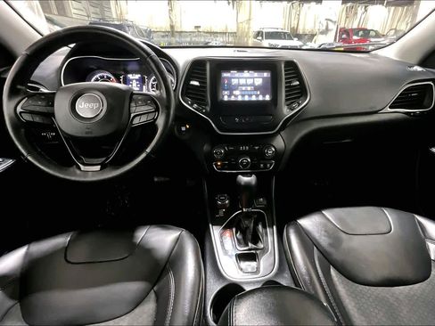 Used 2019 Jeep Cherokee Latitude Plus image 15