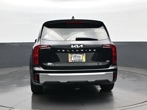 Used 2024 Kia Telluride LX AWD/4WD image 6