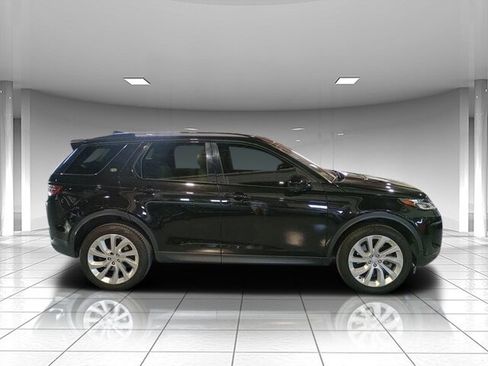 Used 2021 Land Rover Discovery Sport S image 2
