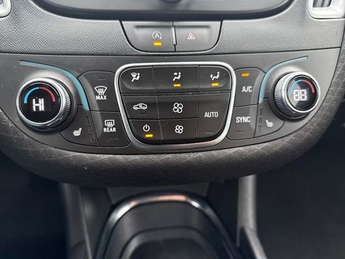 Used 2023 Chevrolet Malibu LT image 31