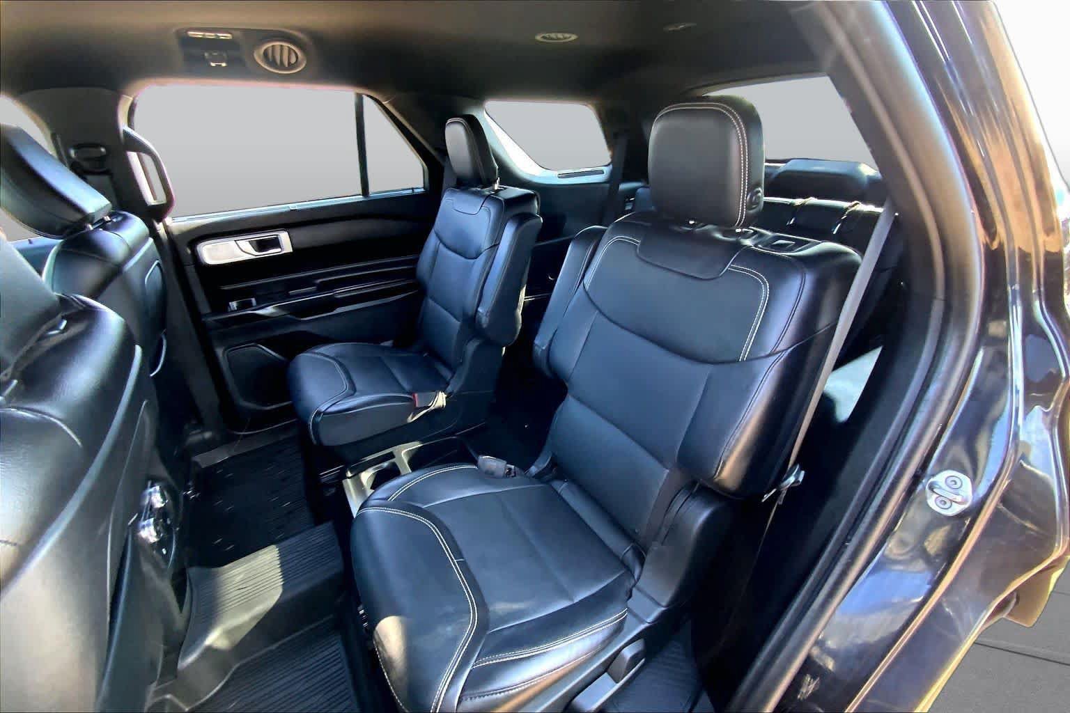 Used 2020 Ford Explorer ST w/ Premium Technology Package AWD/4WD image 16