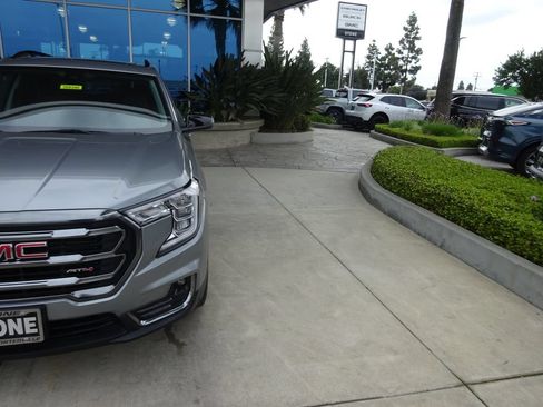 Certified 2023 GMC Terrain AT4 w/ Infotainment Package II AWD/4WD image 33