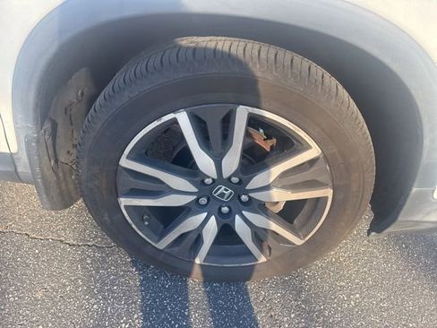 Used 2020 Honda Pilot Elite image 15