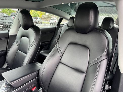Used 2019 Tesla Model 3 Mid Range RWD image 14