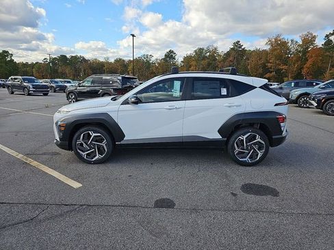 New 2026 Hyundai Kona SEL Premium FWD image 17