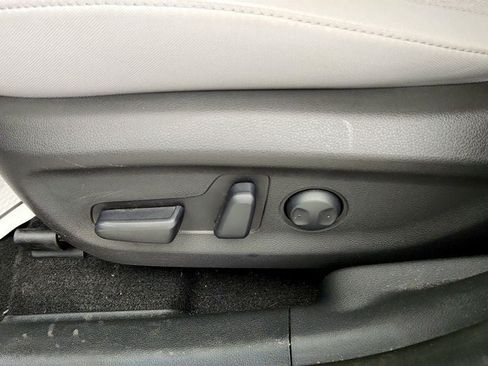 Used 2023 Hyundai Kona SE w/ Cargo Package FWD image 11