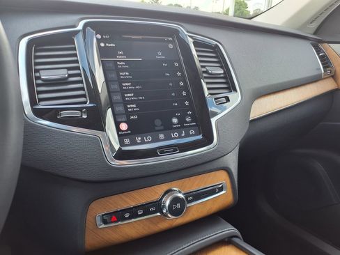 Certified 2023 Volvo XC90 B6 Plus w/ Protection Package Premier AWD/4WD image 30