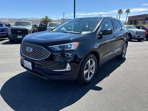Certified 2024 Ford Edge SEL w/ Convenience Package AWD/4WD image 2