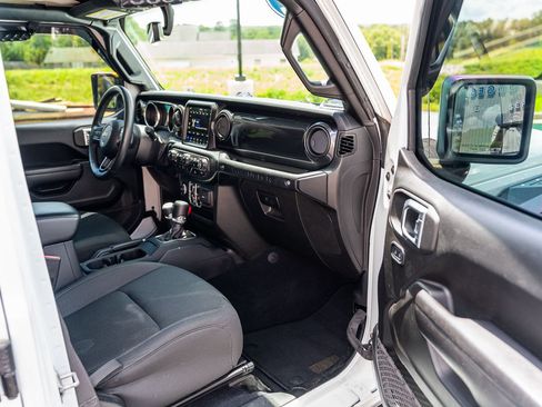 Used 2022 Jeep Wrangler Unlimited Sport AWD/4WD image 19