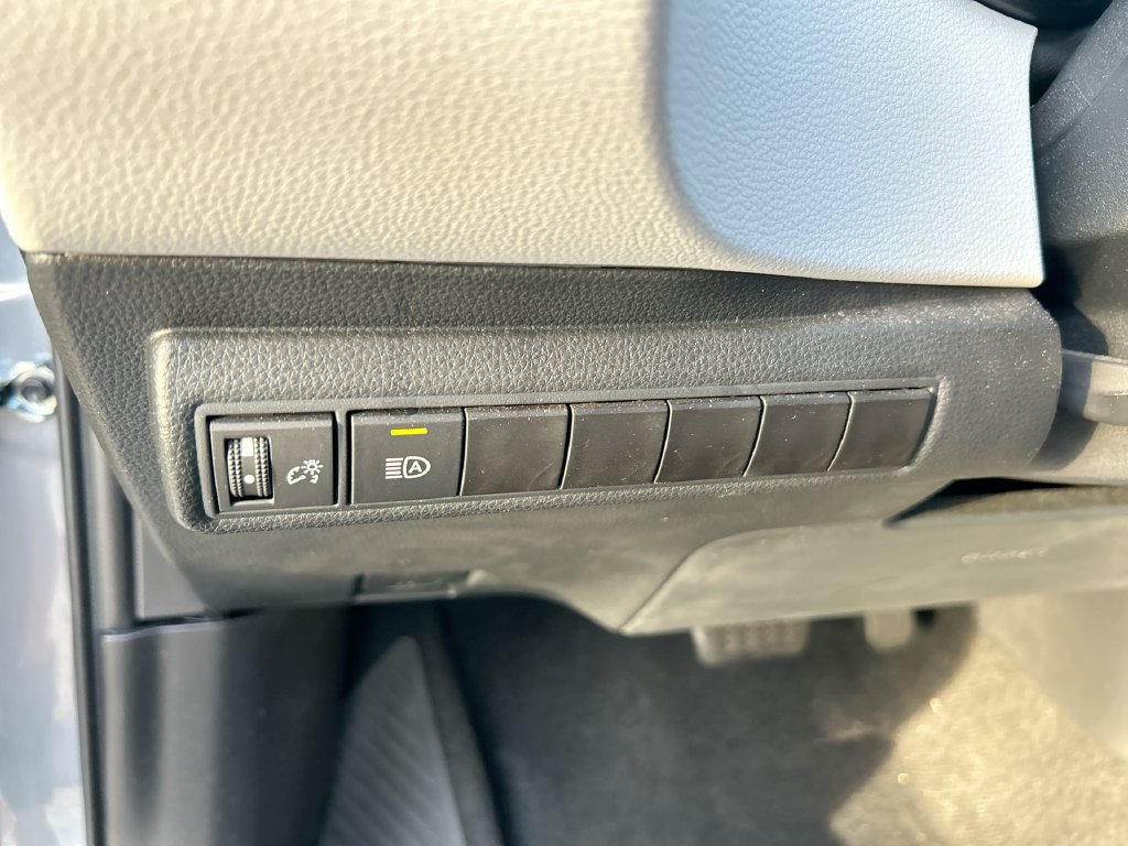 Used 2024 Toyota Corolla SE FWD image 13