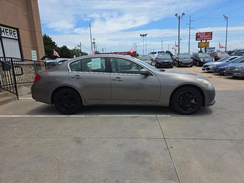 Used 2013 INFINITI G37 x Sedan w/ Premium Pkg AWD/4WD image 4