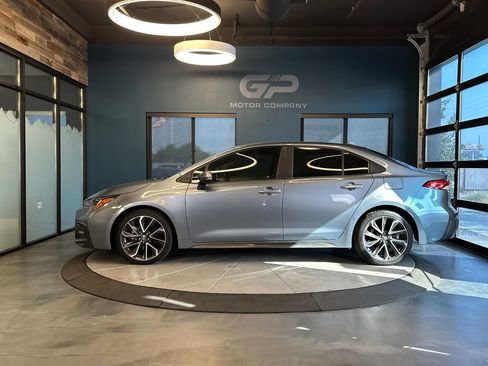 Used 2020 Toyota Corolla SE FWD image 6