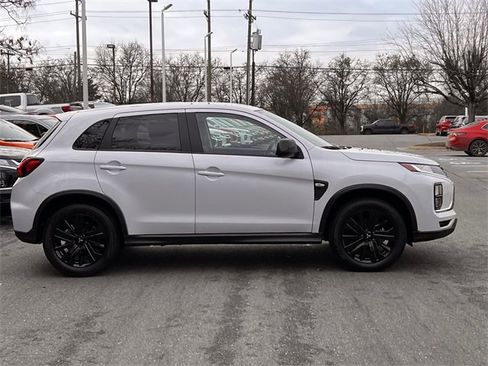New 2025 Mitsubishi Outlander Sport LE image 2