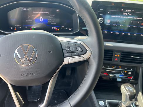 Used 2025 Volkswagen Jetta SE w/ Sunroof Package FWD image 18