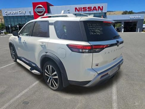 Used 2024 Nissan Pathfinder Platinum w/ Cargo Package AWD/4WD image 9