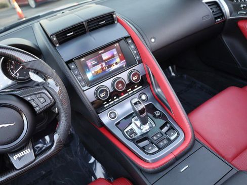 Used 2018 Jaguar F-TYPE Convertible image 31