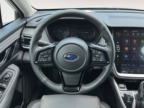 Used 2025 Subaru Outback Onyx Edition image 12