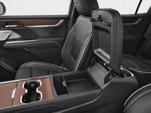 New 2026 GMC Acadia Denali w/ Super Cruise Package image 10