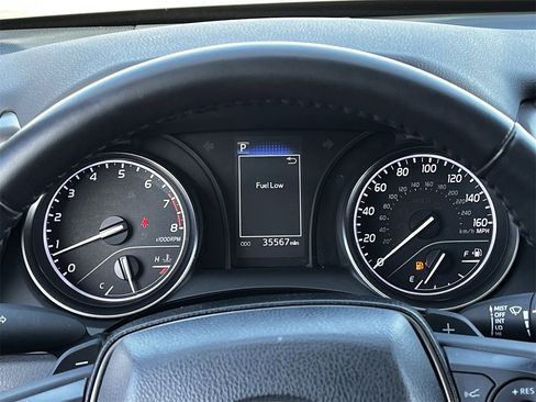 Used 2024 Toyota Camry SE image 13
