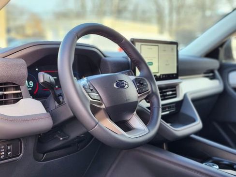 New 2026 Ford Explorer Active AWD/4WD image 20