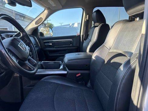 Used 2018 RAM 2500 Big Horn w/ Sport Appearance Group AWD/4WD image 9