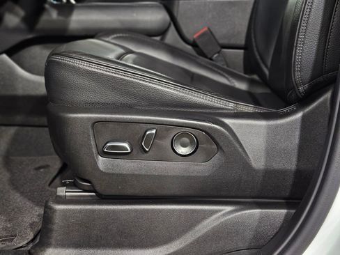 Used 2023 GMC Yukon Denali image 23