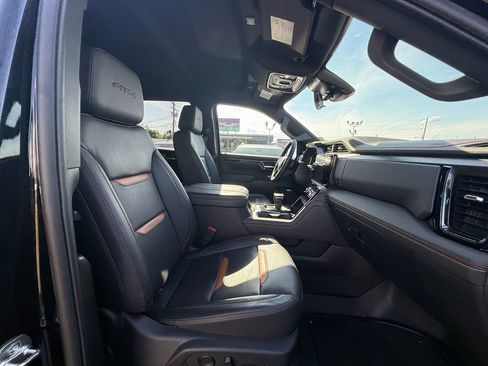 Used 2025 GMC Sierra 1500 AT4 w/ AT4 Premium Package AWD/4WD image 23