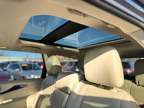 Used 2015 INFINITI QX60 AWD w/ Deluxe Touring Package image 22