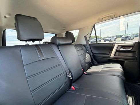 Used 2021 Toyota 4Runner SR5 AWD/4WD image 20