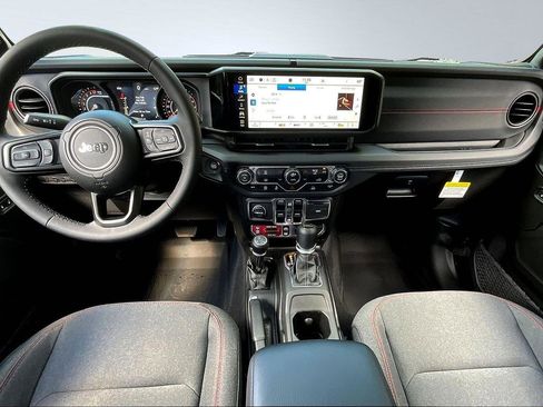 New 2025 Jeep Gladiator Rubicon image 5