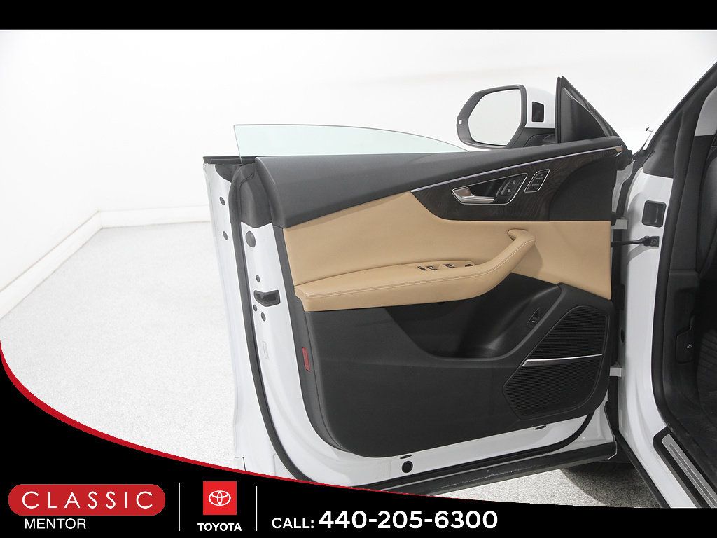 Used 2019 Audi Q8 Prestige AWD/4WD image 4