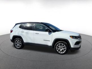 Used 2025 Jeep Compass Limited video 2