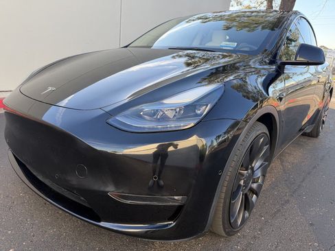 Used 2022 Tesla Model Y Performance AWD/4WD image 5