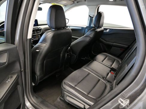 Used 2022 Ford Escape SEL image 7