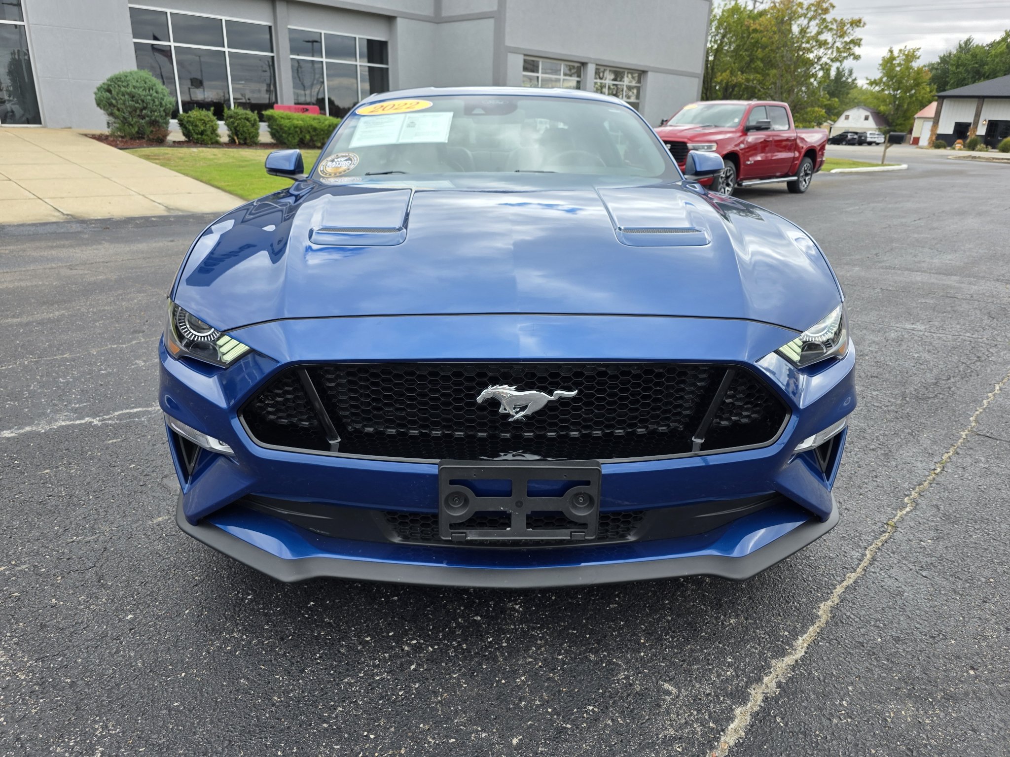 Used 2022 Ford Mustang GT Premium w/ Equipment Group 401A RWD image 3
