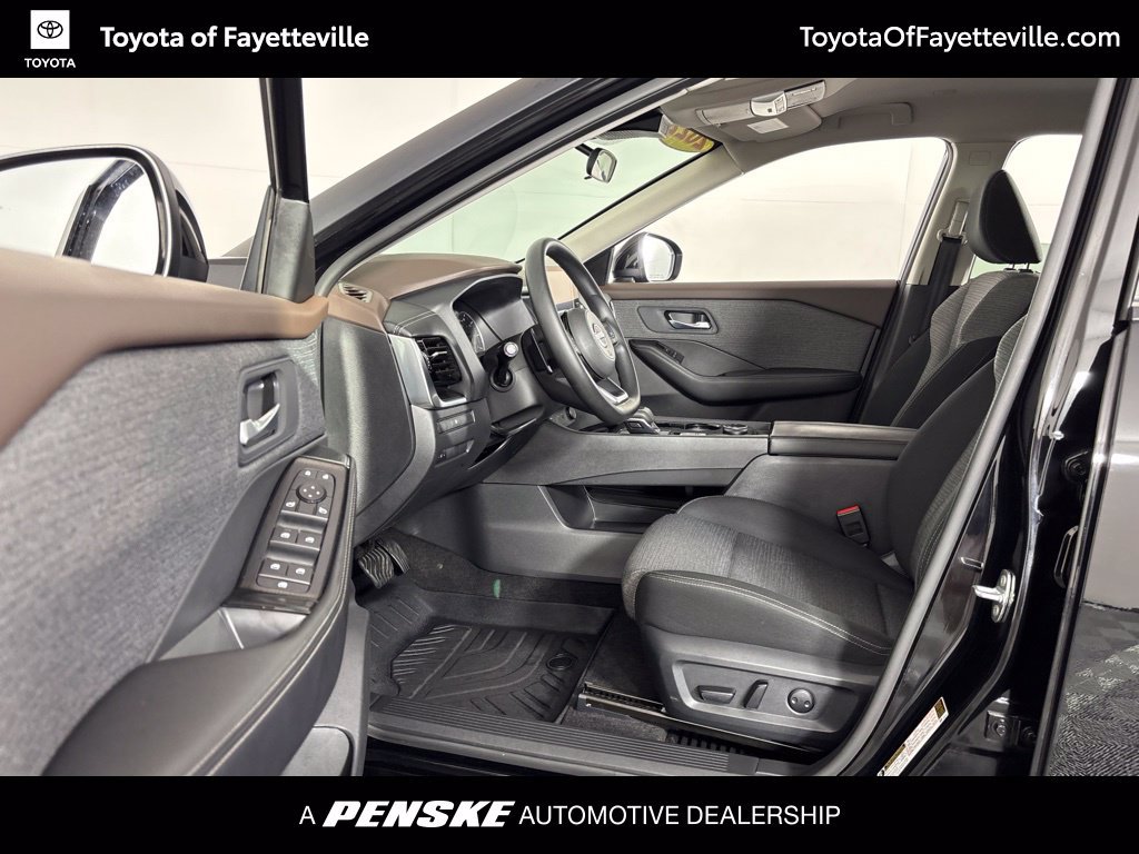 Used 2022 Nissan Rogue SV AWD/4WD image 26