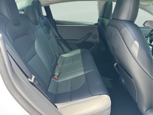 Used 2025 Tesla Model 3 Long Range RWD image 18