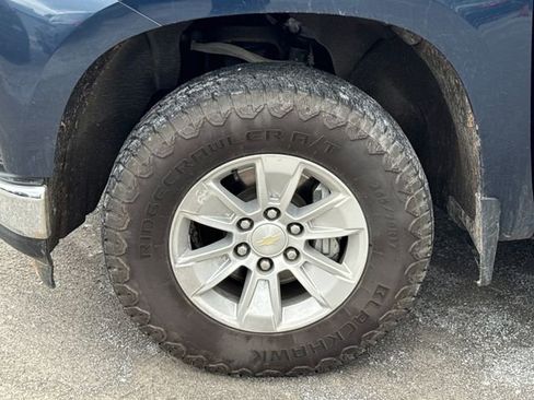 Used 2021 Chevrolet Silverado 1500 LT AWD/4WD image 22