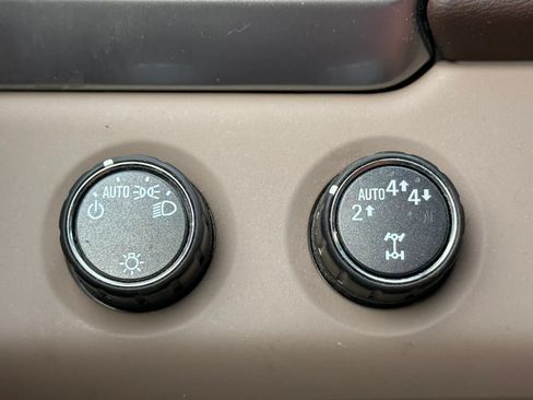 Used 2017 Chevrolet Tahoe LT AWD/4WD image 21
