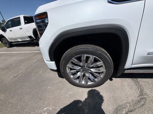 New 2026 GMC Sierra 1500 Denali w/ Denali Reserve Package AWD/4WD image 10