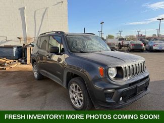 Used 2022 Jeep Renegade Latitude video 1