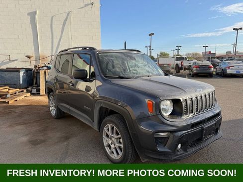 Used 2022 Jeep Renegade Latitude image 1