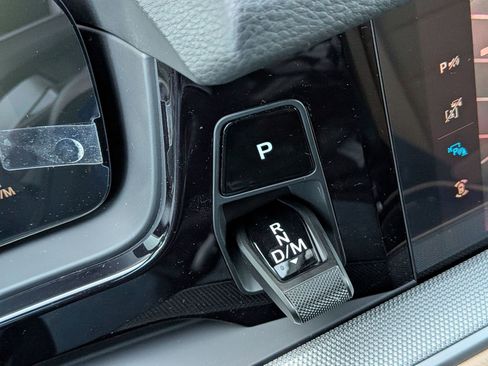 New 2026 Porsche Cayenne image 21