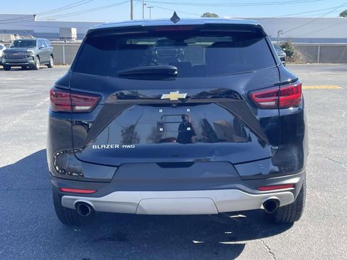 Used 2023 Chevrolet Blazer LT image 4