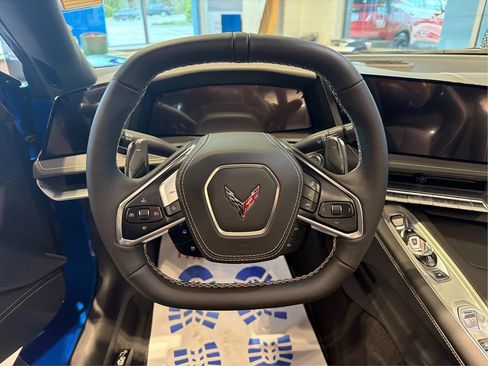 New 2026 Chevrolet Corvette Stingray Premium Conv w/ Z51 Performance Package RWD image 17