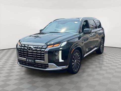 Used 2023 Hyundai Palisade Calligraphy w/ Cargo Package AWD/4WD image 3
