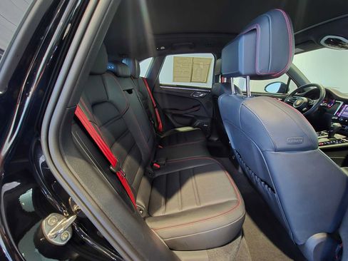 Used 2025 Porsche Macan GTS AWD/4WD image 14